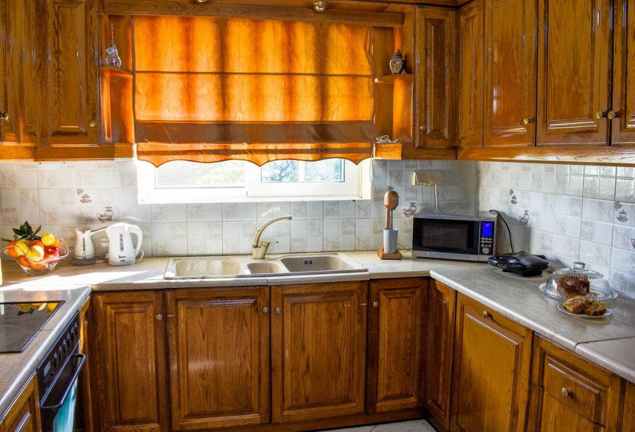 Anemos Holidays House Kypseli Екстер'єр фото