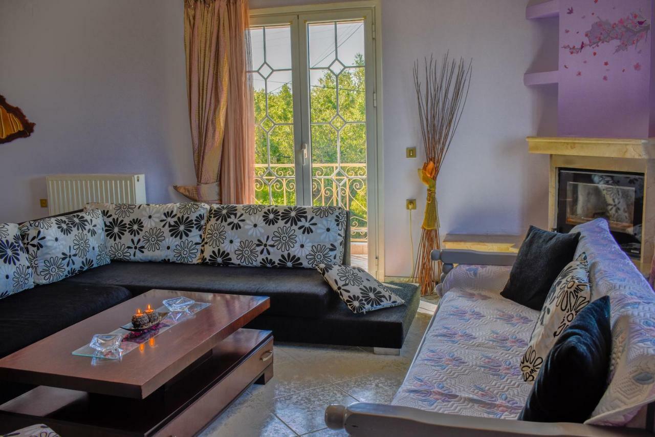 Anemos Holidays House Kypseli Екстер'єр фото